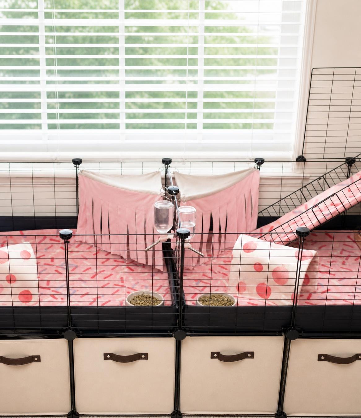 Custom Fleece Corner Hideaway Curtain for Small Pet Cages – Washable Bedding