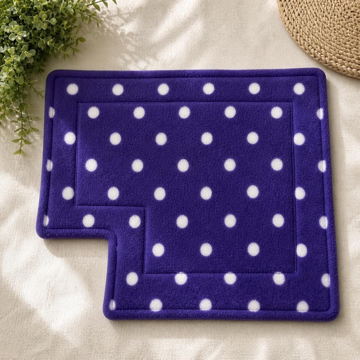 Guinea Pig Fleece Cage Liner: Wide Loft, Ramp Notch - 28x28"